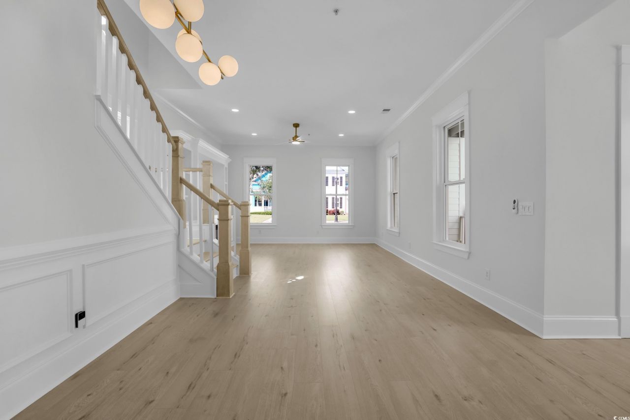 3385 Pampas Dr. Photo 7