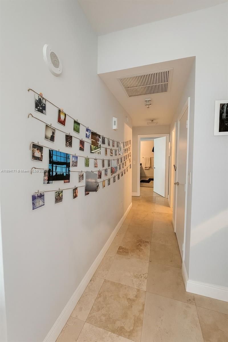 31 SE 5th St, Unit 4016, Miami, FL 33131 Photo
