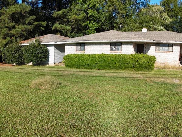 8475 John Hardin Dr, Cabot, AR 72023