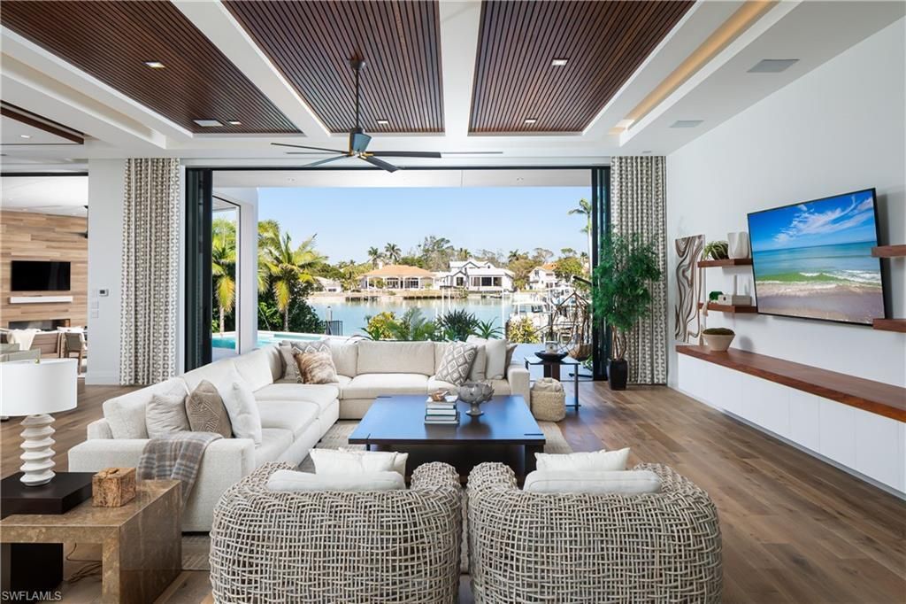 441 Mooring Line Dr, Naples, FL 34102 Photo