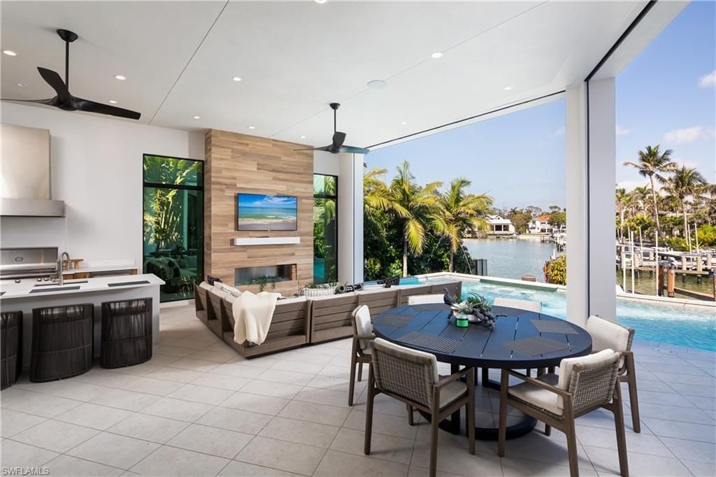 441 Mooring Line Dr, Naples, FL 34102 Photo