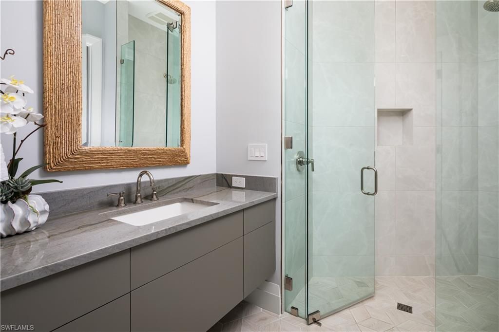 441 Mooring Line Dr, Naples, FL 34102 Photo