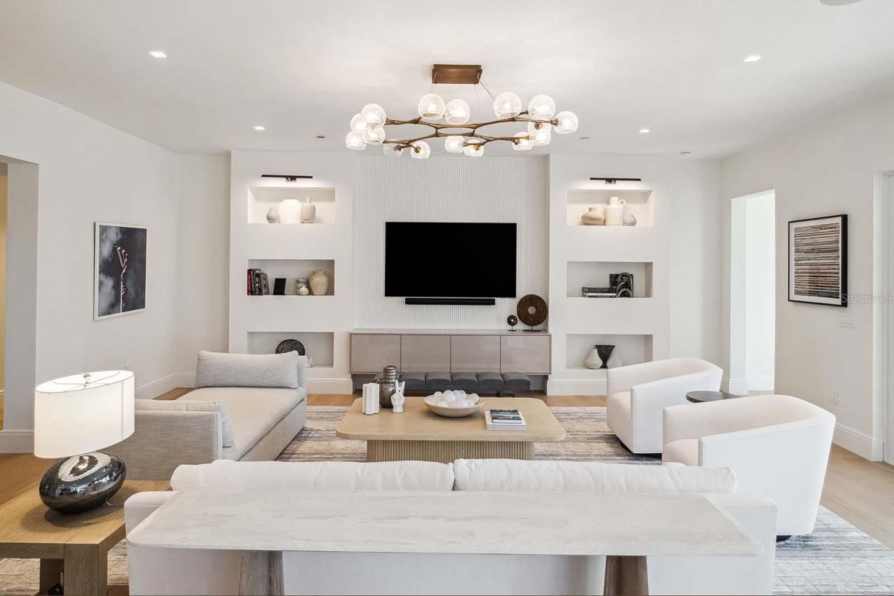 10339 Kensington Shore Drive, Unit J-202, Orlando, FL 32827 Photo