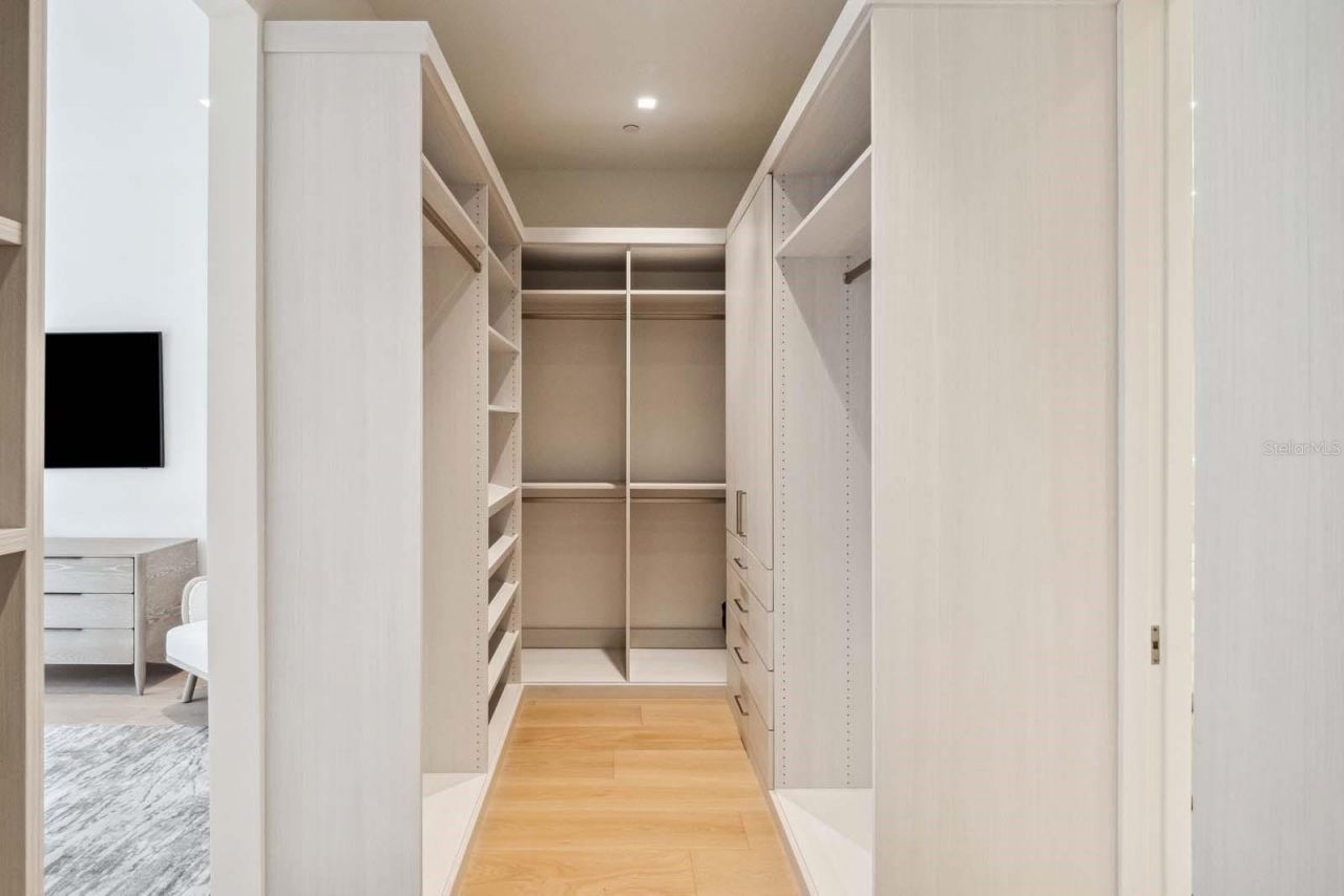 10339 Kensington Shore Drive, Unit J-202, Orlando, FL 32827 Photo