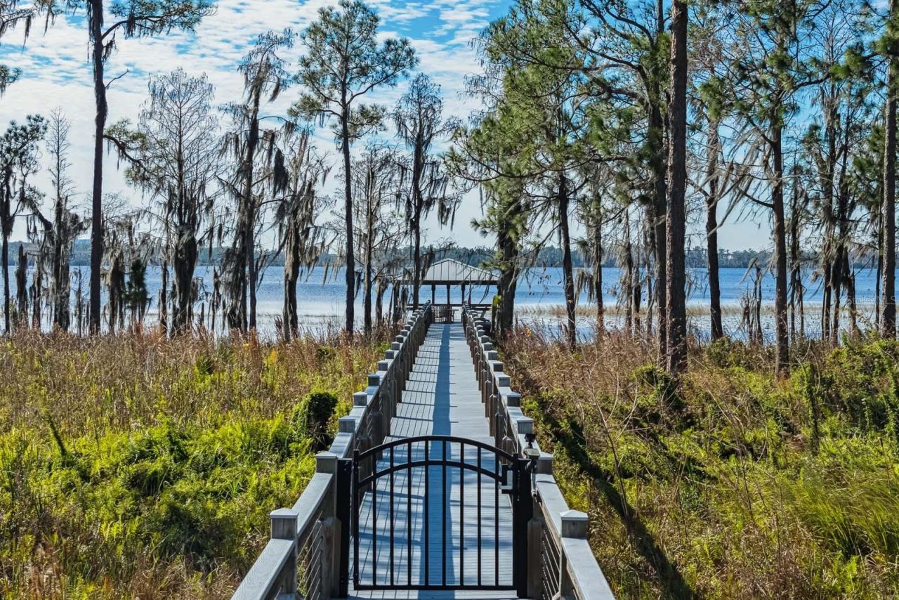 10339 Kensington Shore Drive, Unit J-202, Orlando, FL 32827 Photo