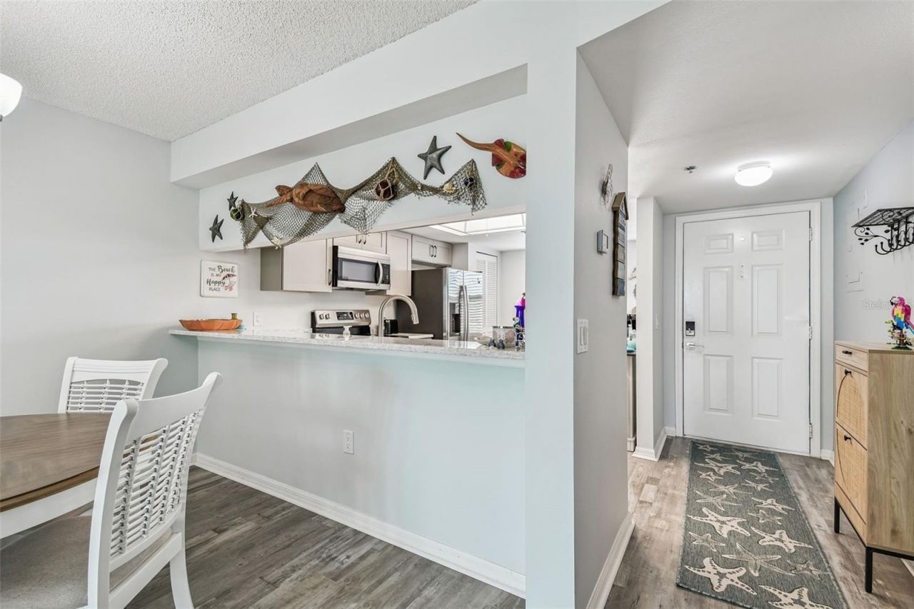 7301 29th Ave Dr W, Unit 202, Bradenton, FL 34209 Photo