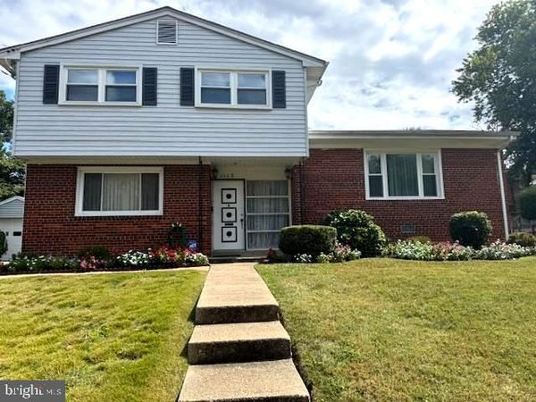 1113 BURKETON ROAD, HYATTSVILLE, MD 20783