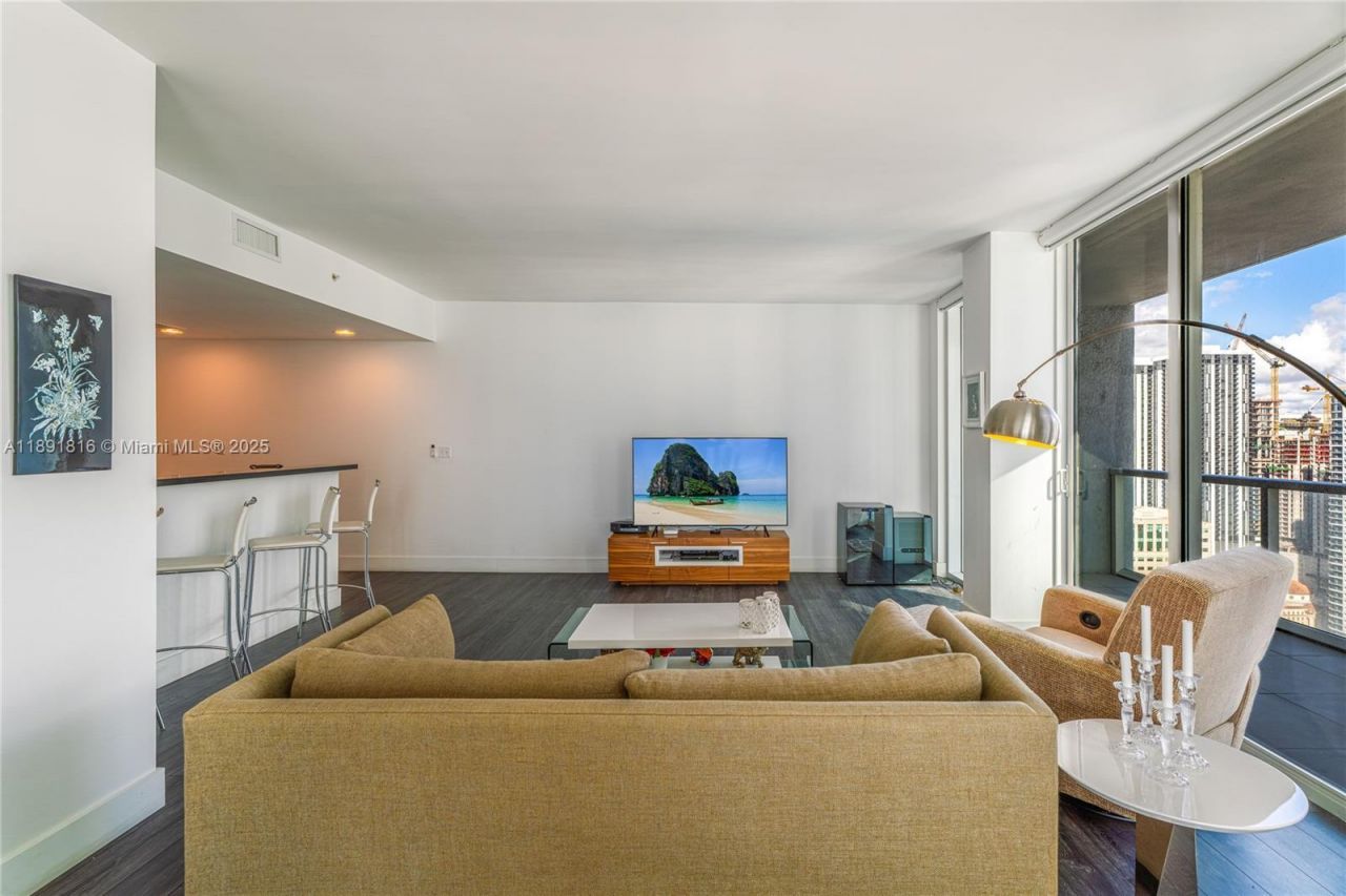 253 NE 2nd St, Unit 3203, Miami, FL 33132 Photo