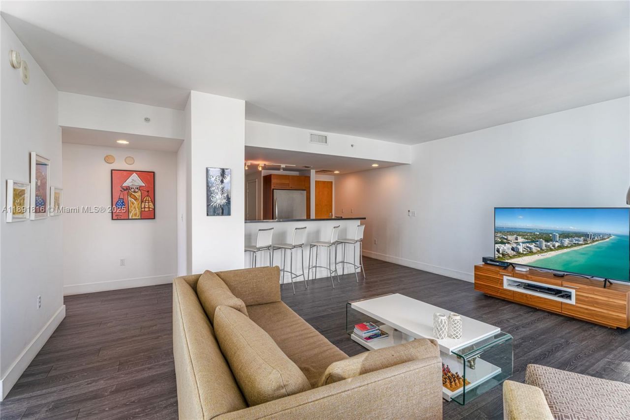 253 NE 2nd St, Unit 3203, Miami, FL 33132 Photo