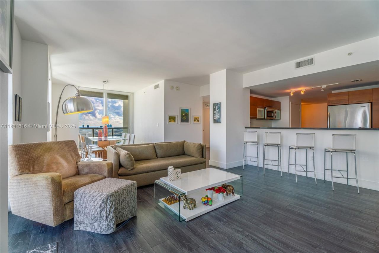 253 NE 2nd St, Unit 3203, Miami, FL 33132 Photo