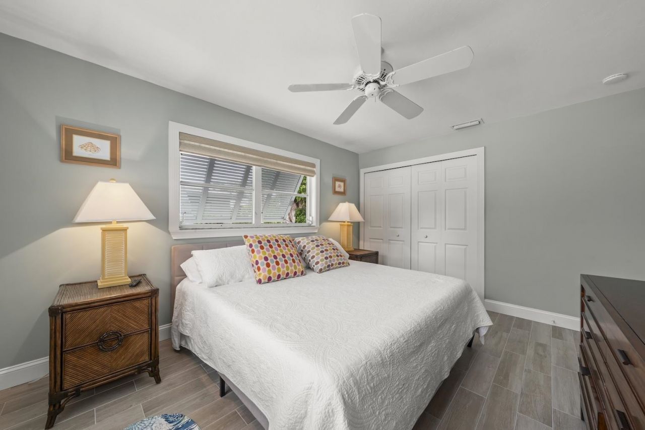 513 Rabbit Rd, Sanibel, FL 00000 Photo