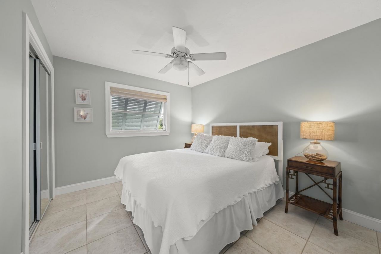 513 Rabbit Rd, Sanibel, FL 00000 Photo