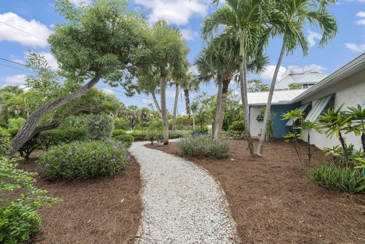 513 Rabbit Rd, Sanibel, FL 00000 Photo