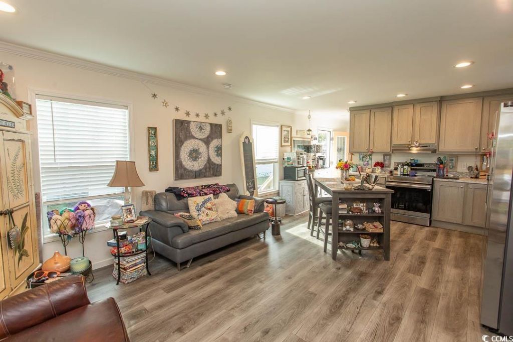 2737 Capricorn Dr. Photo 15