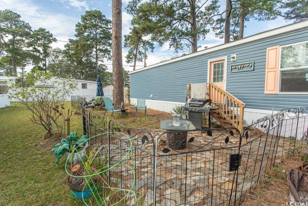 2737 Capricorn Dr. Photo 4