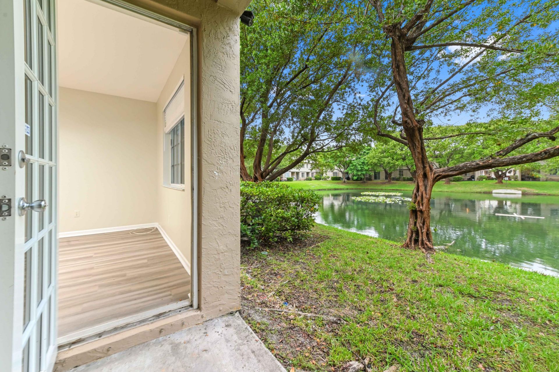 975 Tortuga Lane, Riviera Beach, FL 33404 Photo