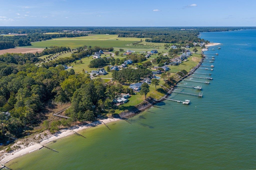 397 Jackson Drive, Deltaville, VA 23043 Main Photo