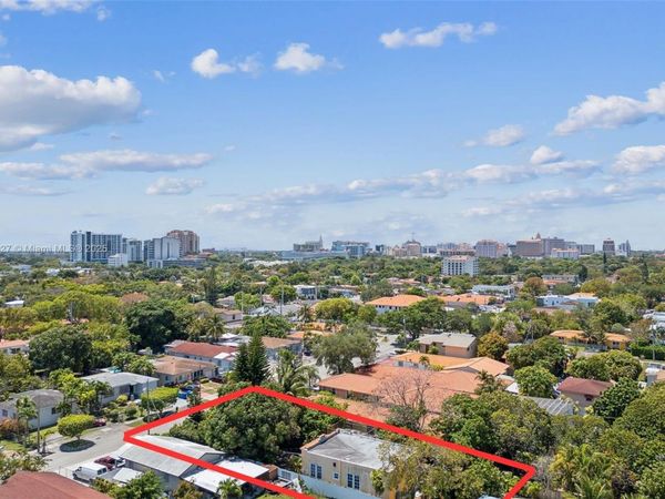 2953 SW 17th St, Miami, FL 33145