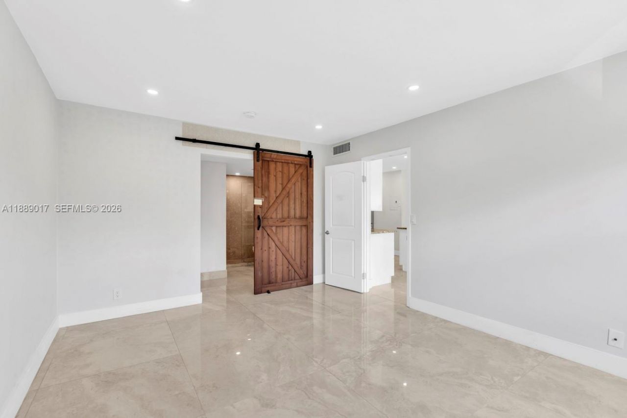 300 Diplomat Pkwy, Unit 204, Hallandale Beach, FL 33009 Photo