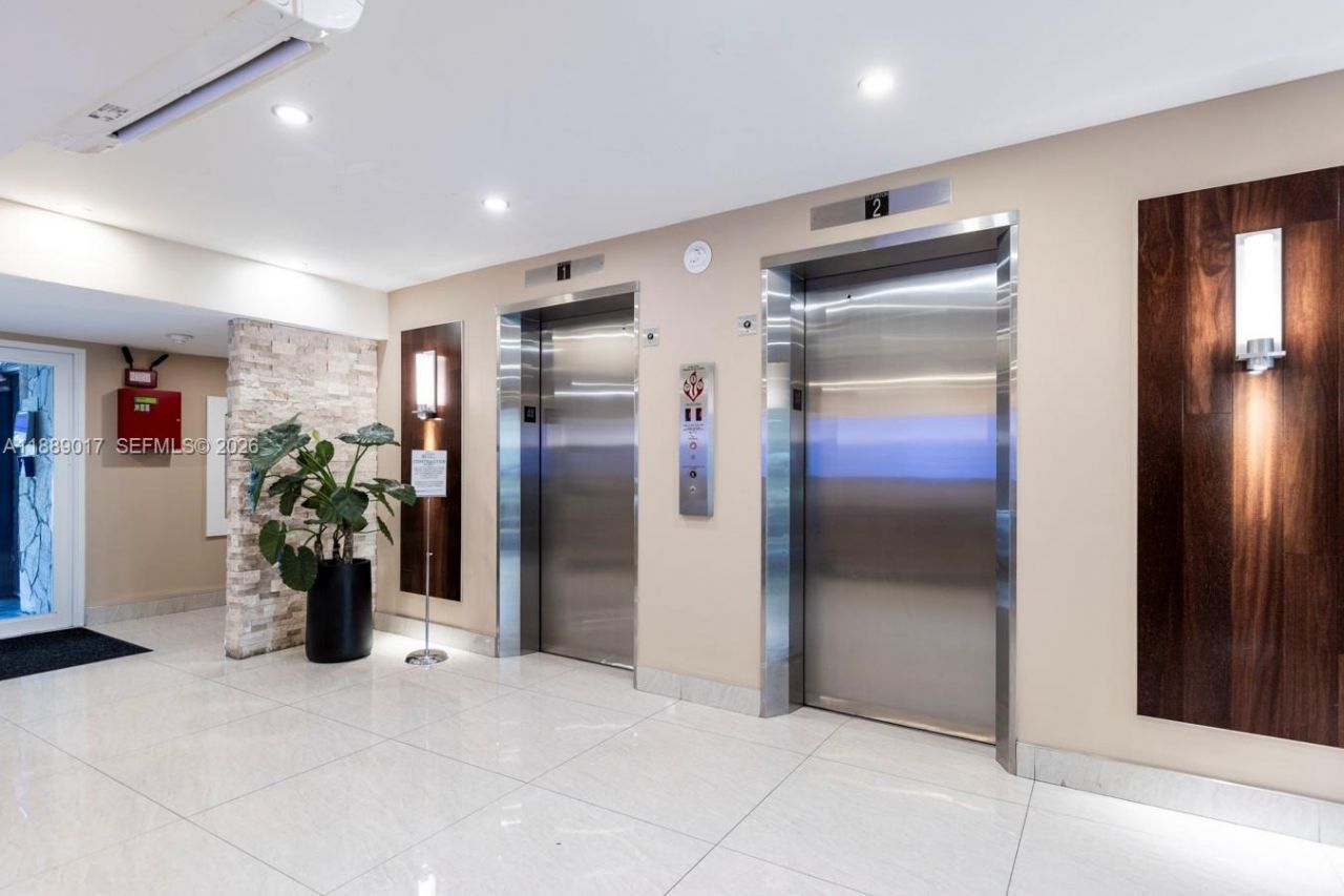 300 Diplomat Pkwy, Unit 204, Hallandale Beach, FL 33009 Photo