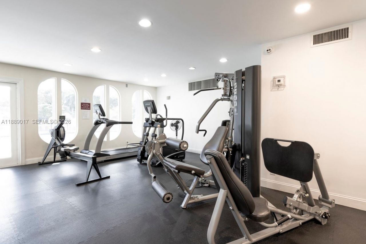 300 Diplomat Pkwy, Unit 204, Hallandale Beach, FL 33009 Photo