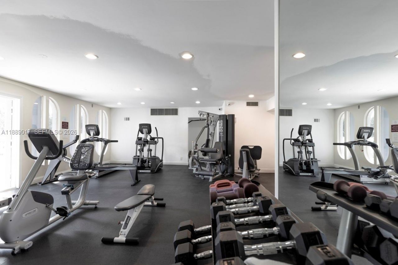 300 Diplomat Pkwy, Unit 204, Hallandale Beach, FL 33009 Photo