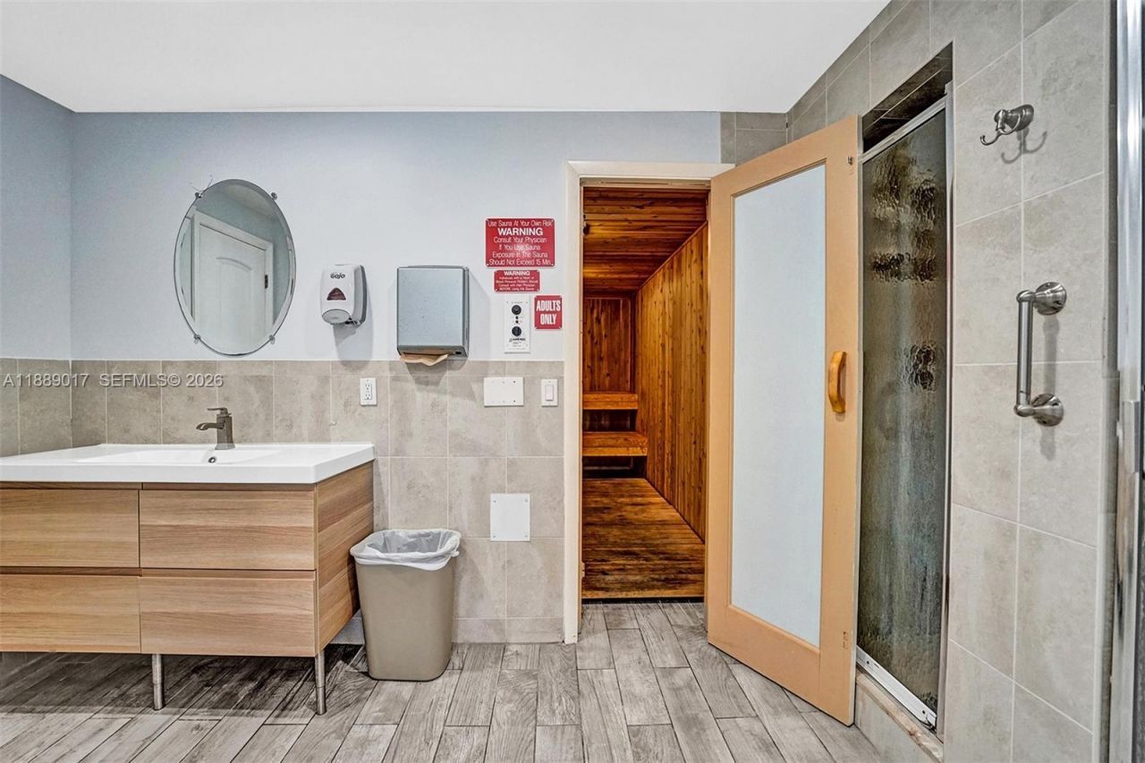 300 Diplomat Pkwy, Unit 204, Hallandale Beach, FL 33009 Photo