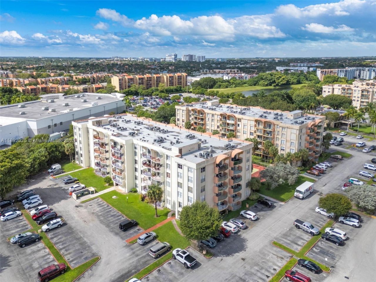 9310 Fontainebleau Blvd, Unit 201, Miami, FL 33172 Photo