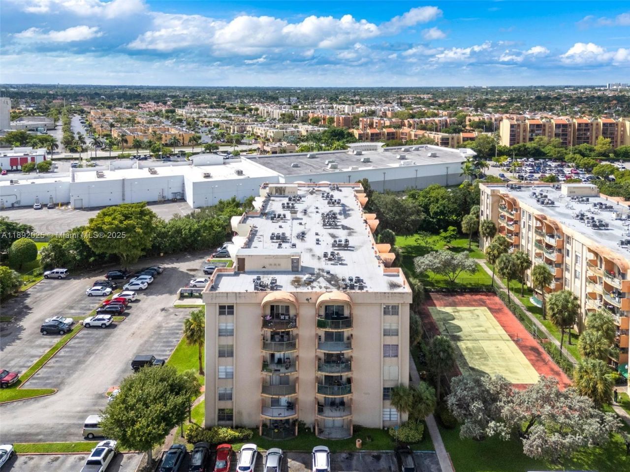 9310 Fontainebleau Blvd, Unit 201, Miami, FL 33172 Photo