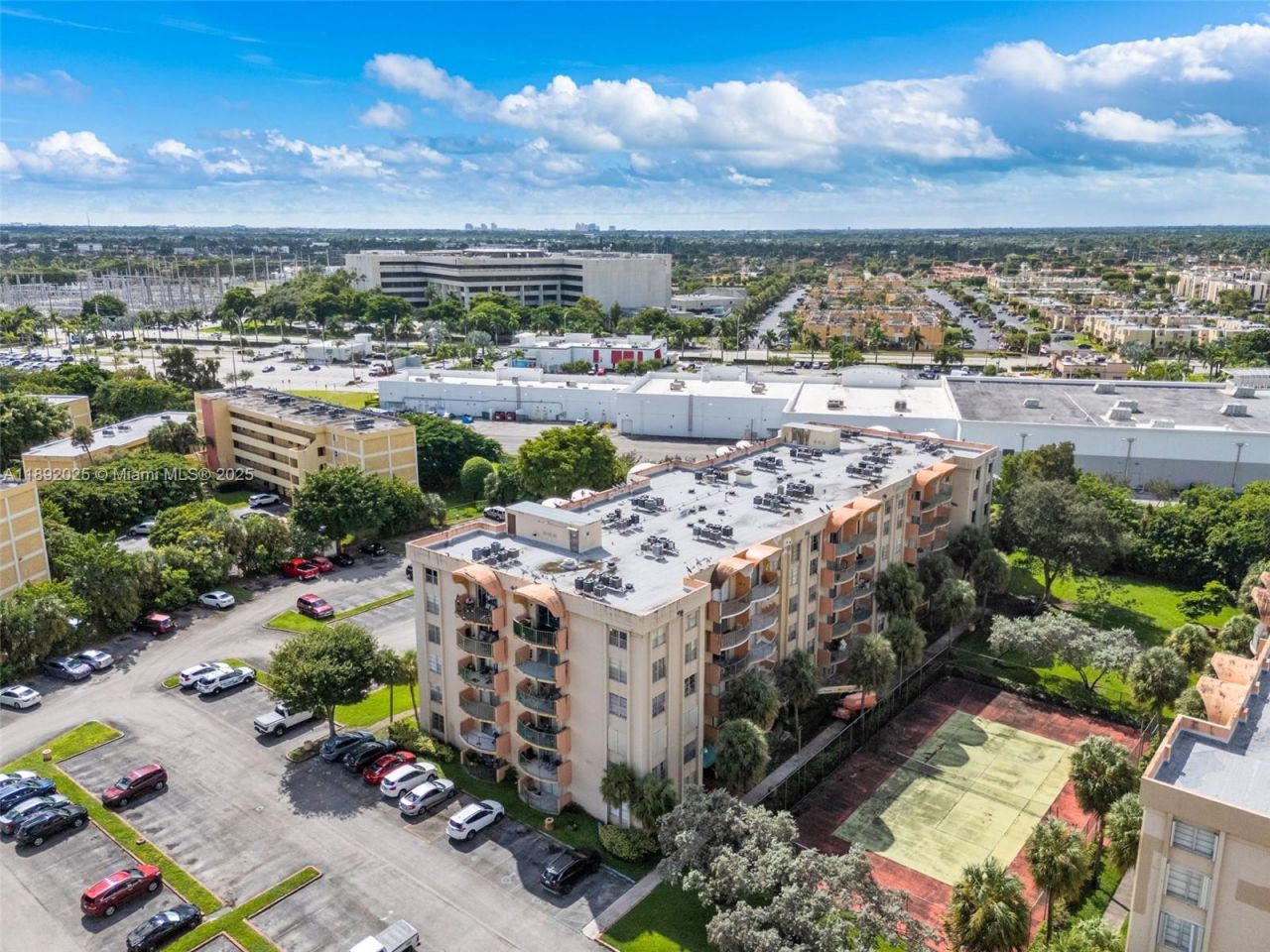 9310 Fontainebleau Blvd, Unit 201, Miami, FL 33172 Photo