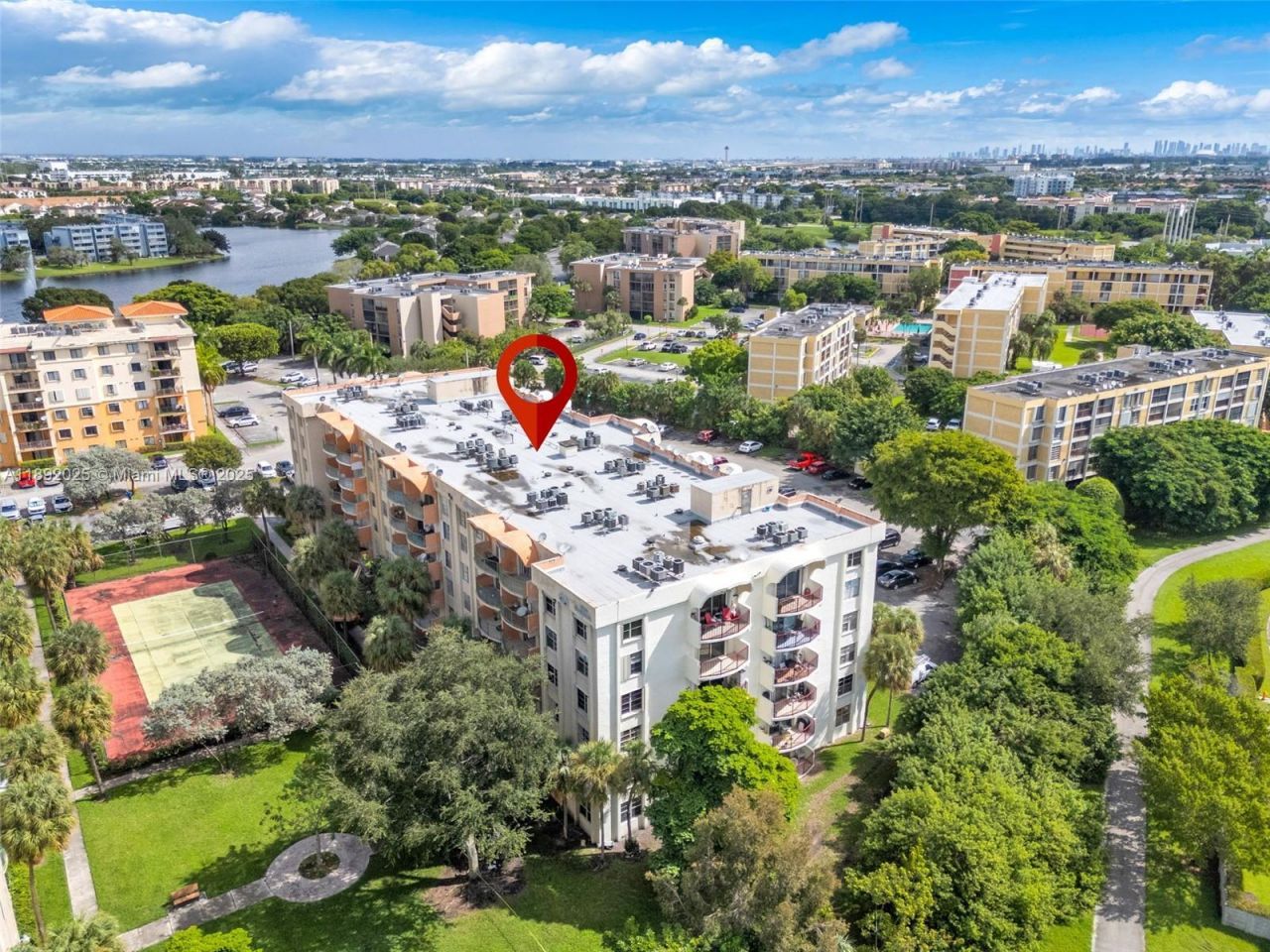 9310 Fontainebleau Blvd, Unit 201, Miami, FL 33172 Photo