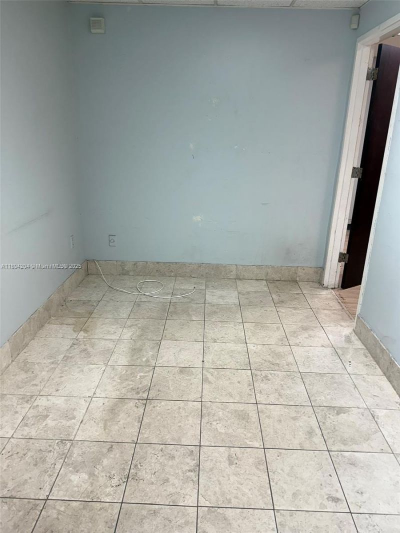 299 Alhambra Cir, Unit 218, Coral Gables, FL 33134 Photo