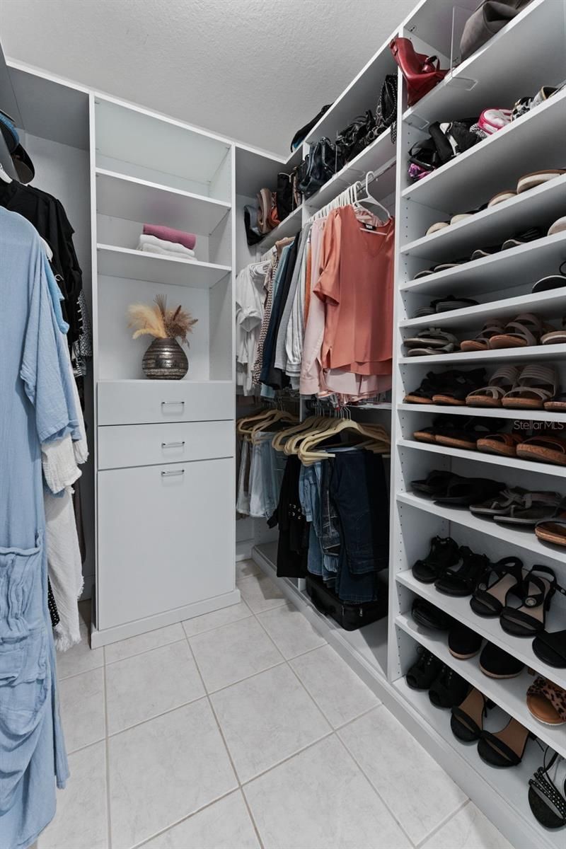 4750 Dolphin Cay Lane S, Unit 209, Saint Petersburg, FL 33711 Photo