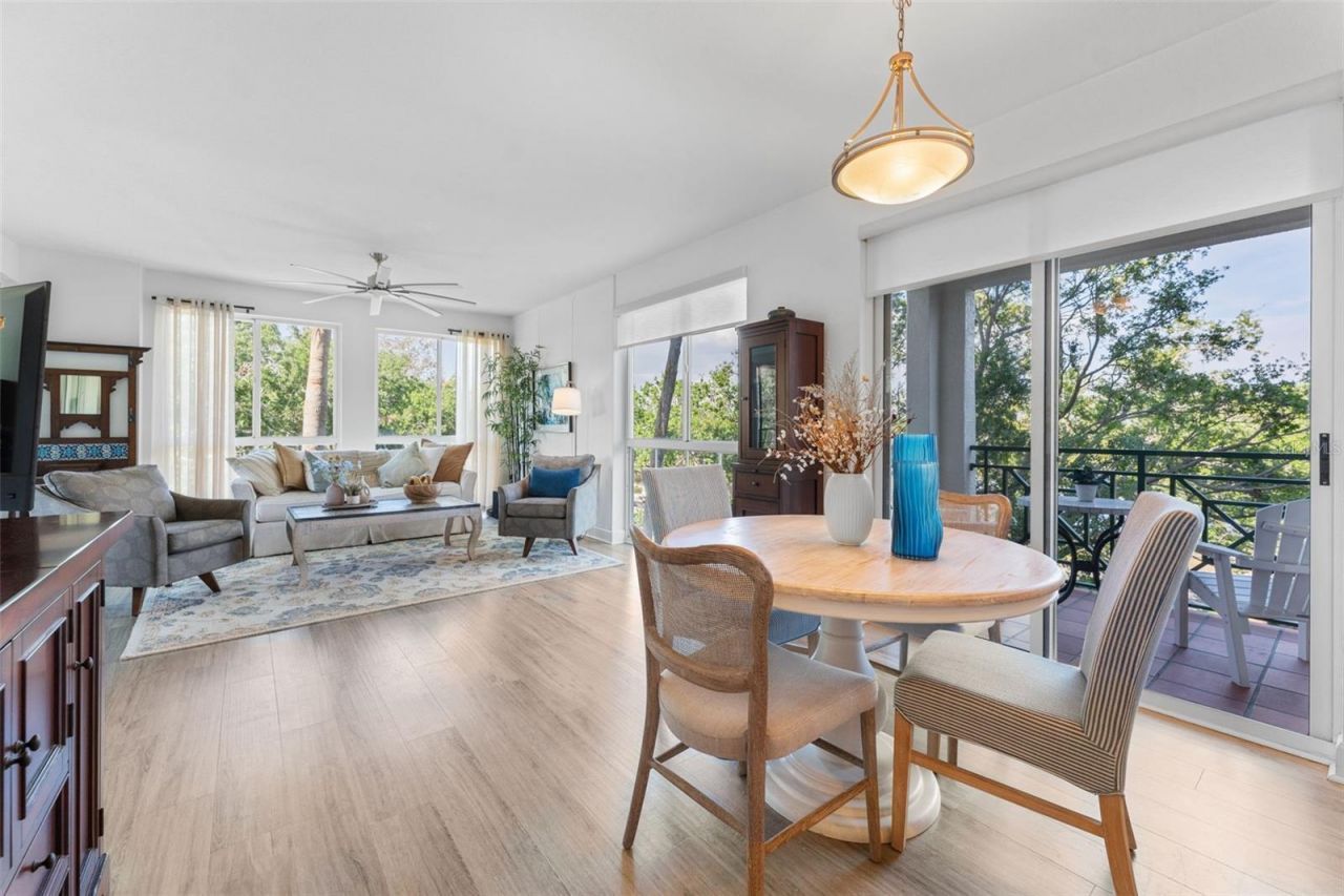 4750 Dolphin Cay Lane S, Unit 209, Saint Petersburg, FL 33711 Photo