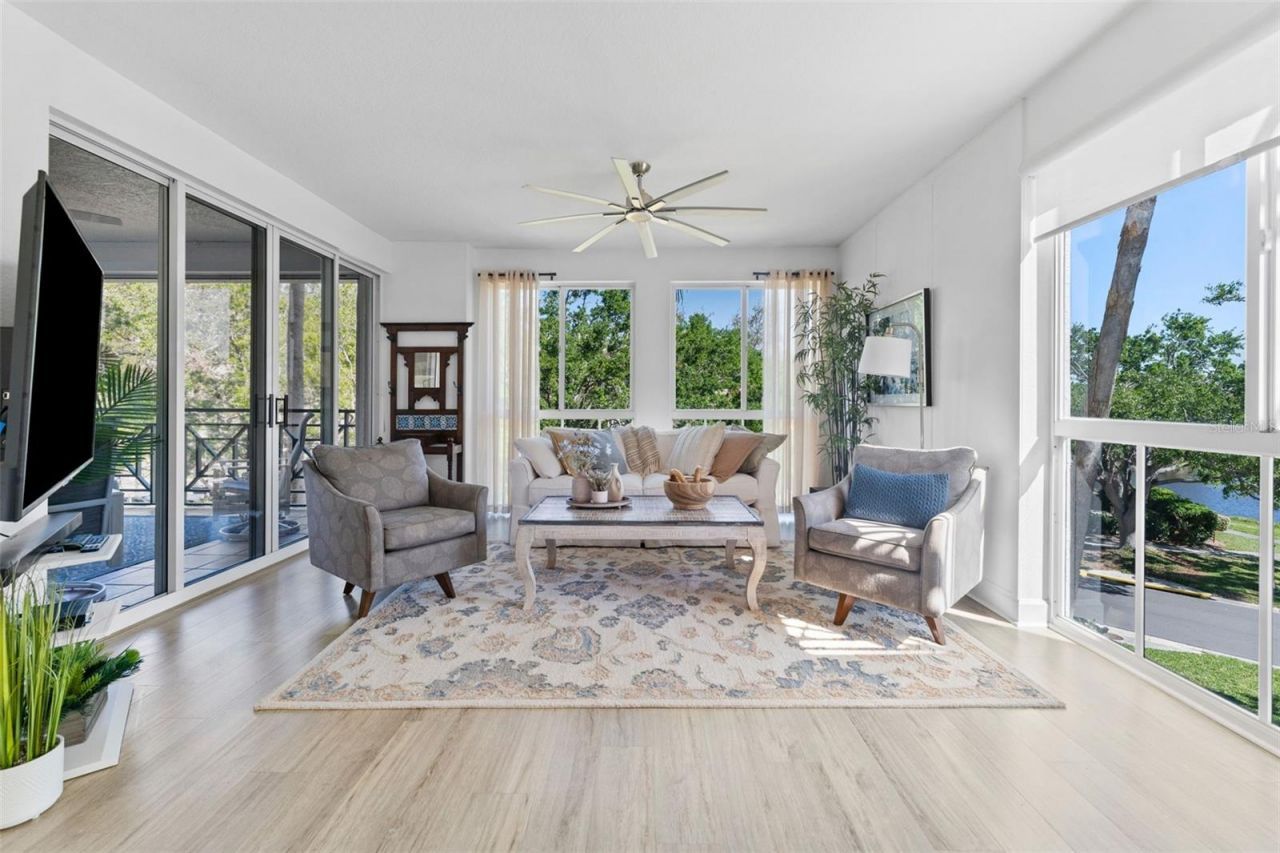 4750 Dolphin Cay Lane S, Unit 209, Saint Petersburg, FL 33711 Photo