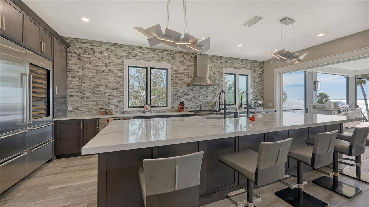 7418 Westmoreland Drive, Sarasota, FL 34243 Photo