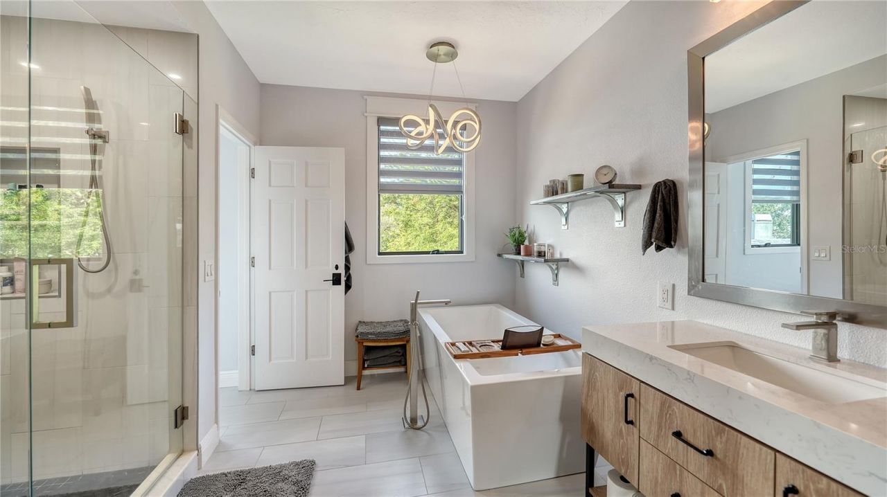 7418 Westmoreland Drive, Sarasota, FL 34243 Photo