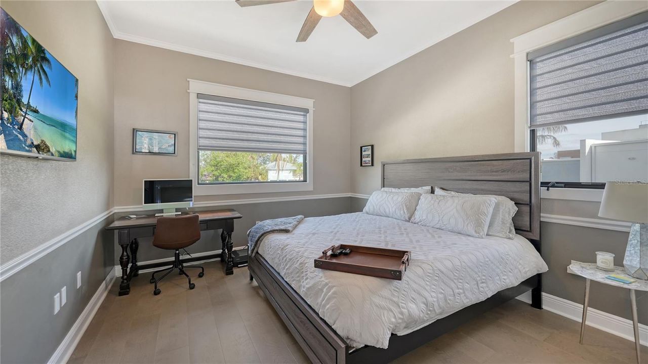 7418 Westmoreland Drive, Sarasota, FL 34243 Photo