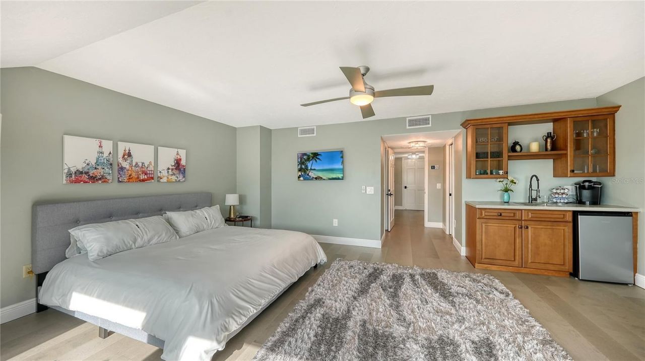 7418 Westmoreland Drive, Sarasota, FL 34243 Photo