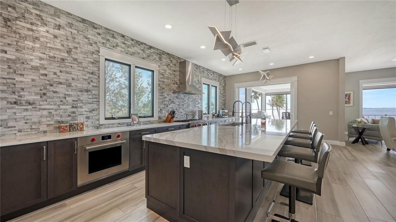 7418 Westmoreland Drive, Sarasota, FL 34243 Photo