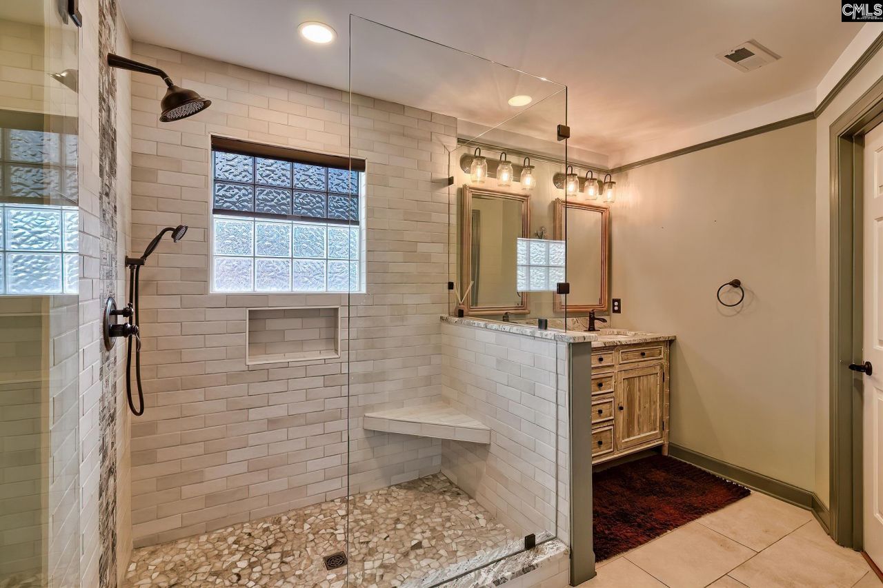 1 Alverston Court Photo 13