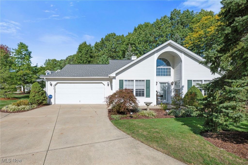 6818 Hidden Lake Trail, Brecksville, OH 44141 Main Photo