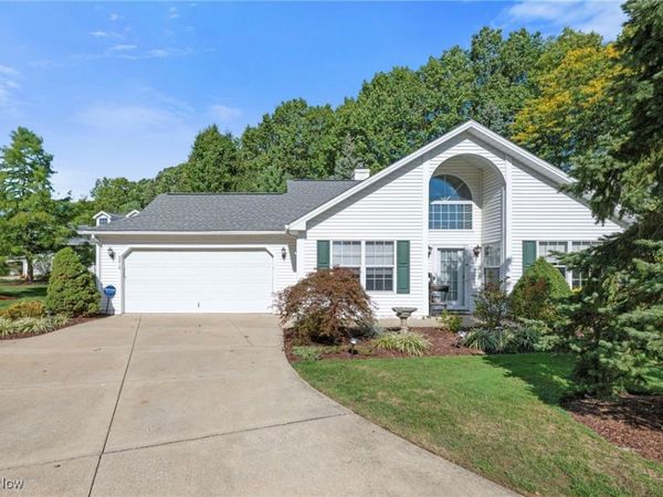 6818 Hidden Lake Trail, Brecksville, OH 44141