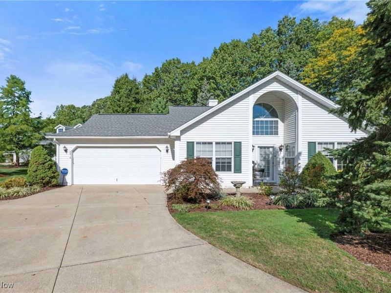 6818 Hidden Lake Trail, Brecksville, OH 44141 Photo 1