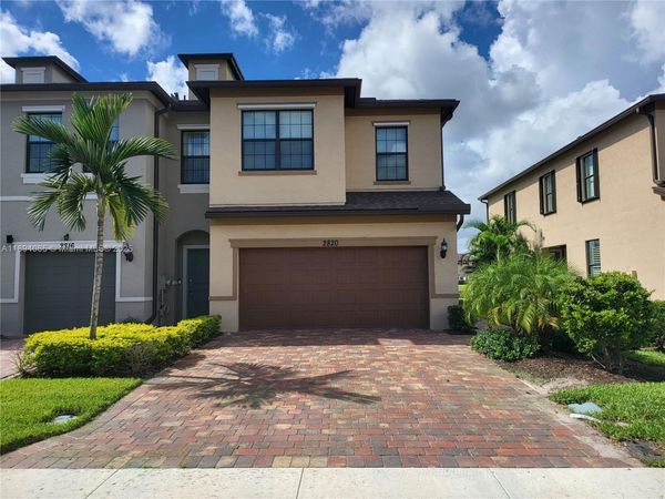 2820 Troubadour St, Palm Springs, FL 33406