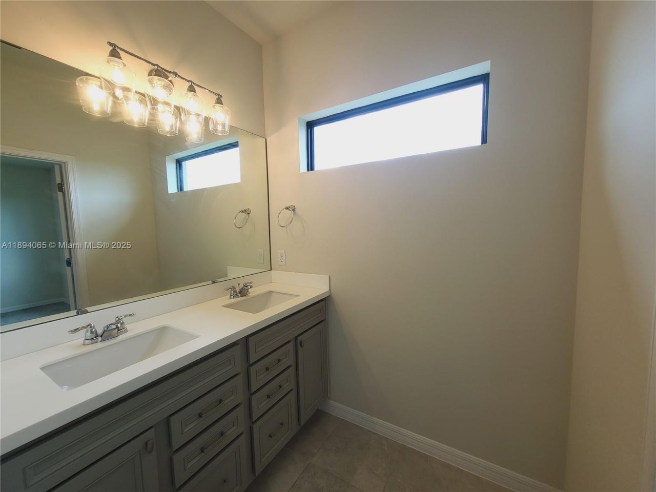 2820 Troubadour St, Palm Springs, FL 33406 Photo
