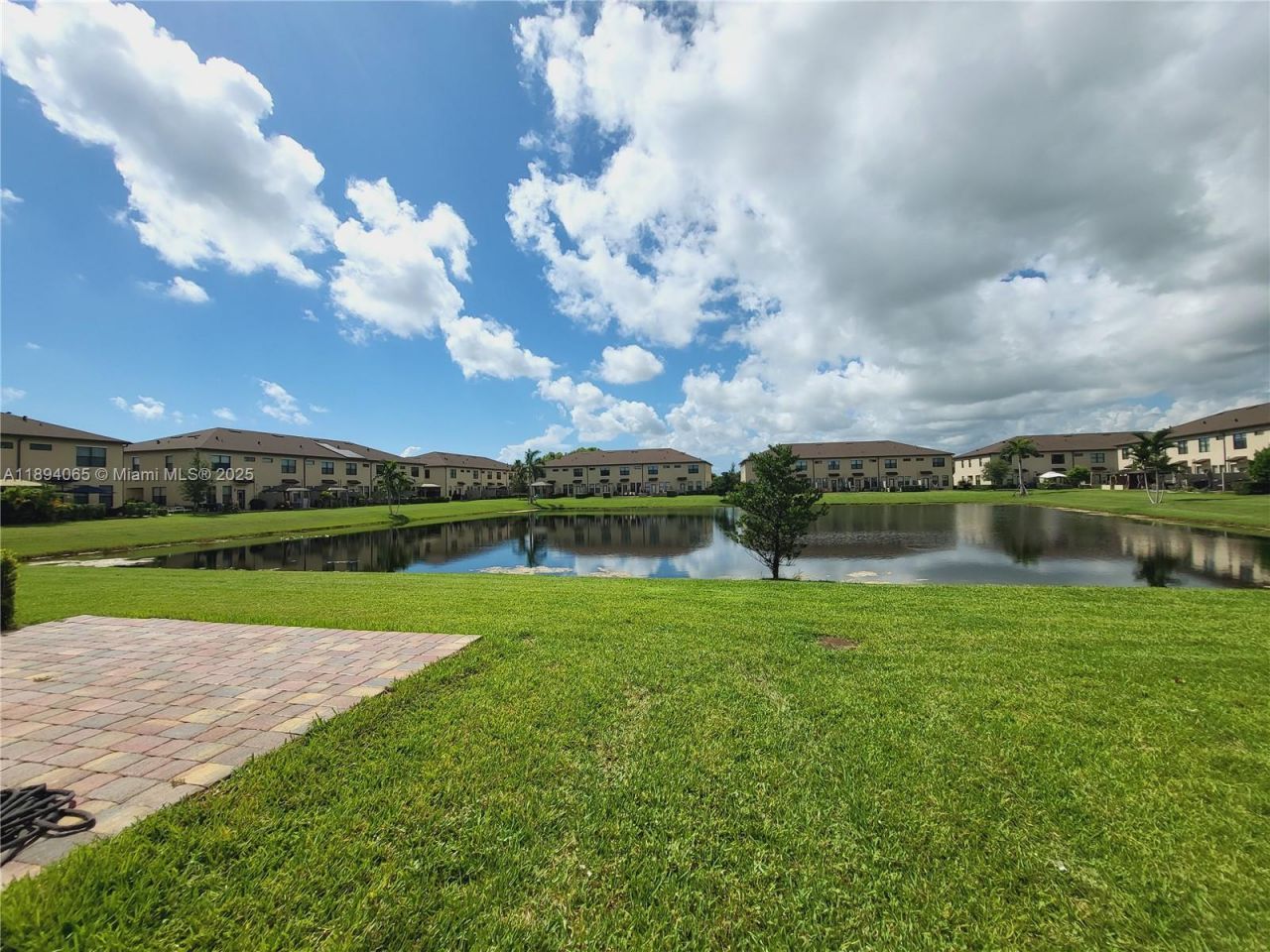 2820 Troubadour St, Palm Springs, FL 33406 Photo