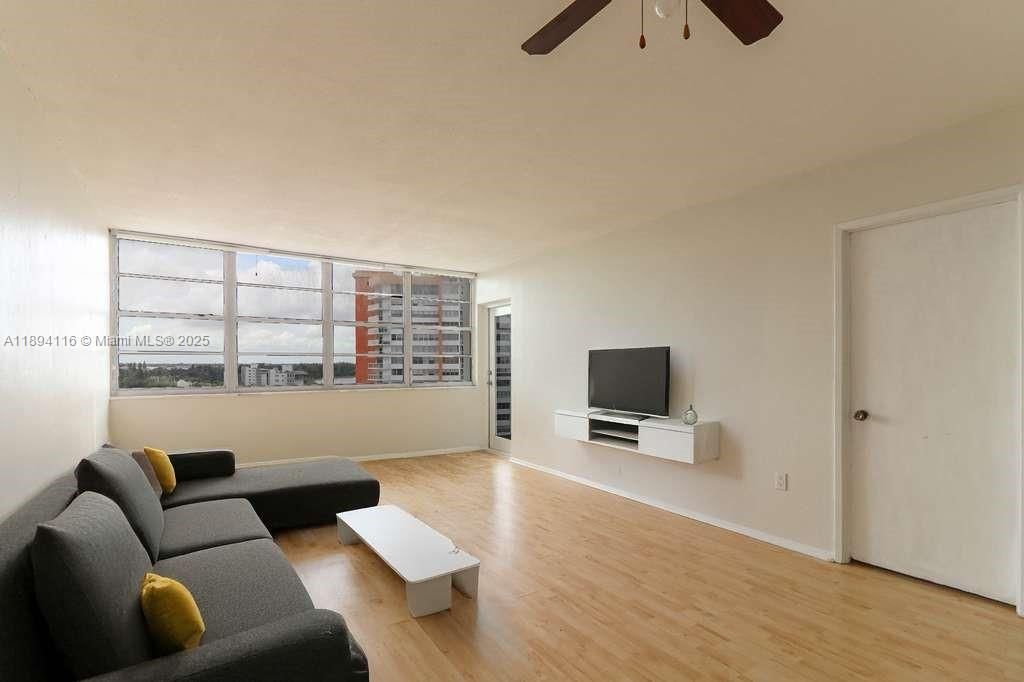 1351 NE Miami Gardens Dr, Unit 1001E, Miami, FL 33179 Photo