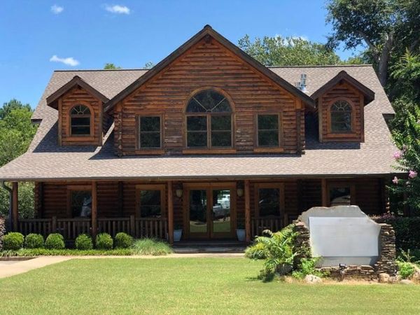 403 Doctors Dr., New Albany, MS 38652