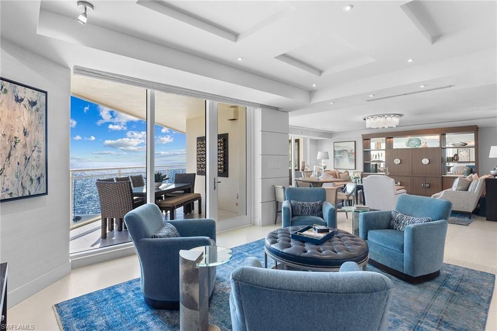 11125 Gulf Shore Dr, Unit 701, Naples, FL 34108 Main Photo